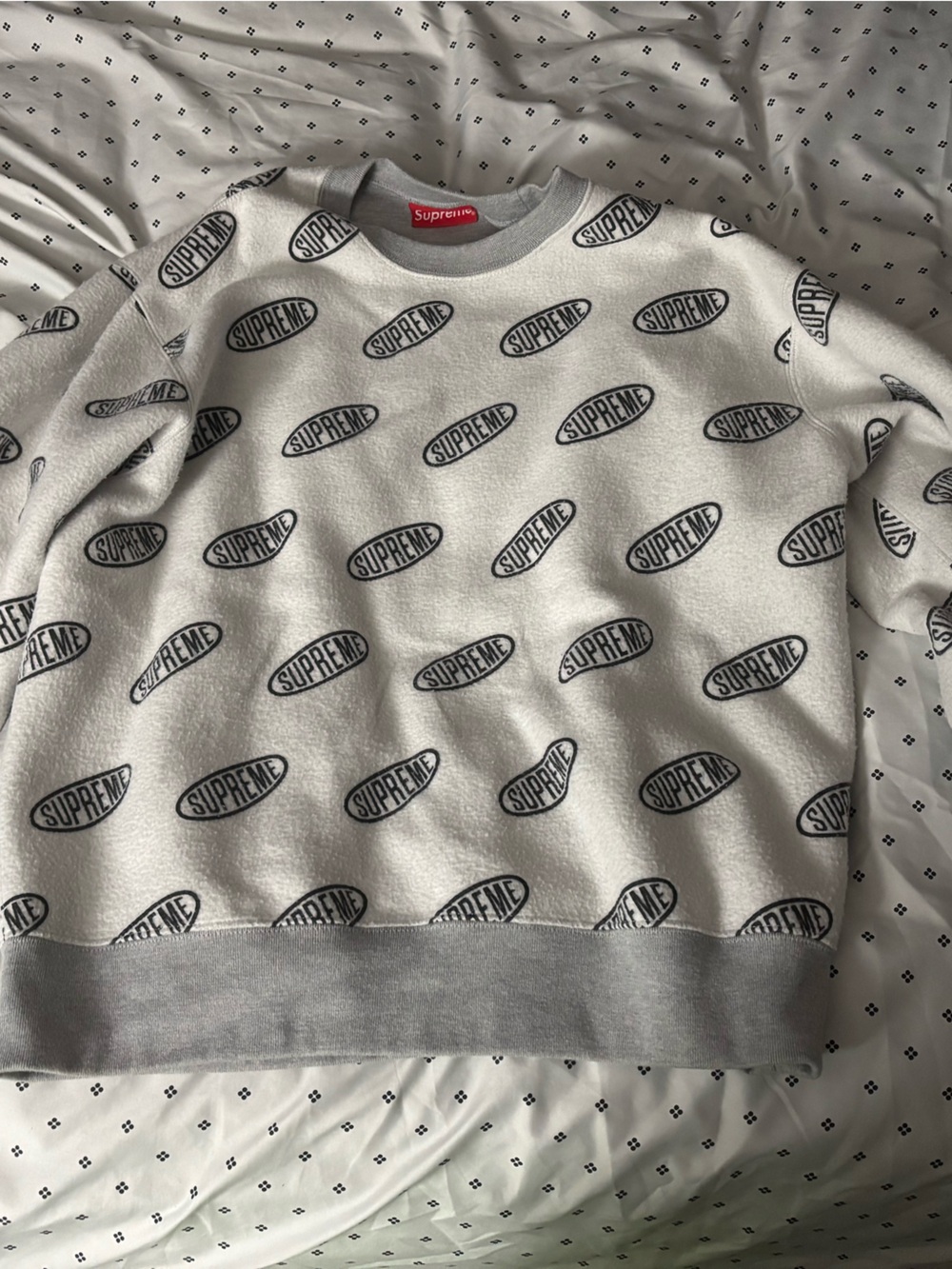 Supreme Light Grey Logo Pattern Crewneck Sweatshirt